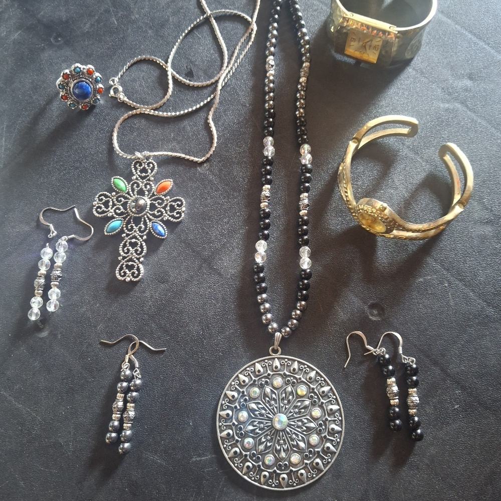 Elegant Silver and Black Jewelry Set